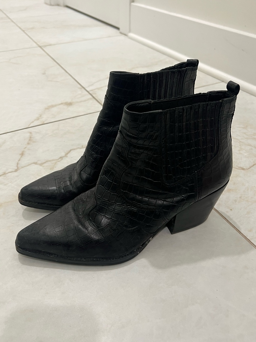 Sam Edelman Black Winona Crocodile Embossed Western Booties Size 8.5 US